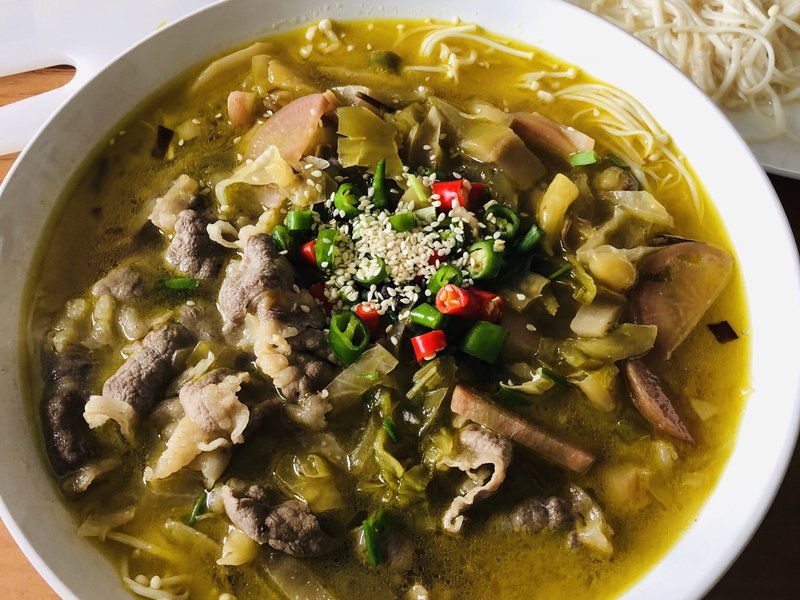 青萝卜汤做法大全家常：五星级大厨教你打造冬日暖胃佳品